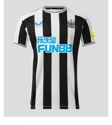 Newcastle United Hjemmedrakt 2022-23 Kortermet